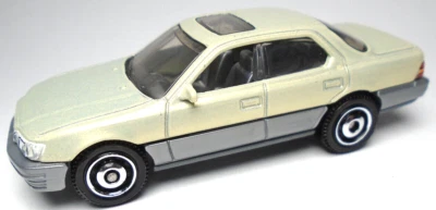 2020 MATCHBOX 1994 LEXUS LS 400 METALLIC SILVER / GOLD 1:64 DIECAST 2 7/8" CAR - Image 1 of 4