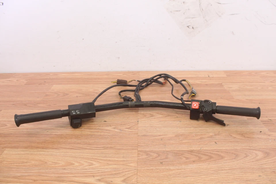 1997 SKI-DOOSUMMIT 583 руль с элементами управления - Изображение 1 из 4