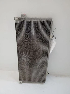 2000 01 02 03 2004 SUBARU LEGACY AC CONDENSADOR 2,5 L 73210AE02A Foto 1 de 4