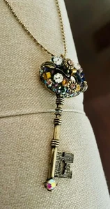 Betsey Johnson Gold Beaded Crystal Long Skeleton Key Floral Pendant AB Necklace - Picture 1 of 17