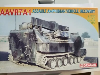 Veículo anfíbio de assalto Dragon 7319 AAVR7A1, kit plástico de recuperação em escala 1/72 - Imagem 1 de 2