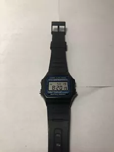 Casio 1572 Digital Chronograph Watch - Works Well - Picture 1 of 3