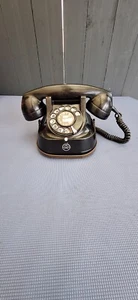 Vintage 1950's Telephone with Carry Handle. Bell Telephone - MFG Company RTT-56B - Afbeelding 1 van 7