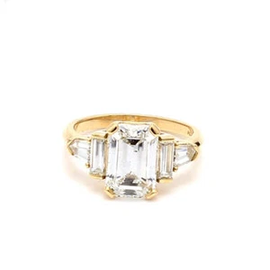 3.92 Carat Emerald Cut & Baguette & Trapezoid Diamond 18K YG Engagement Ring - Picture 1 of 4