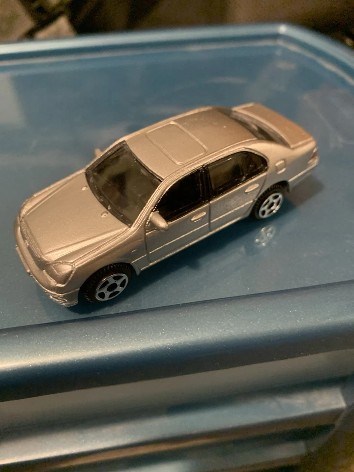 Motormax 6064 1:64 Lexus LS430 Silver Loose China - Image 1 of 4