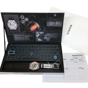 SWATCH x 007 2Q SKIN Irony Edition SS07Z102 Battery-powered Limited Rare - New - Foto 1 di 8