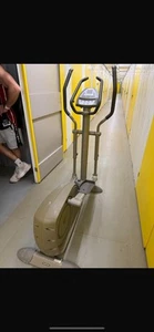 Cross trainer - Picture 1 of 4