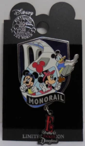 Disney DLR titular del pase anual boleto electrónico monorraíl Mickey, Minnie, Donald Pin LE1500 - Imagen 1 de 3