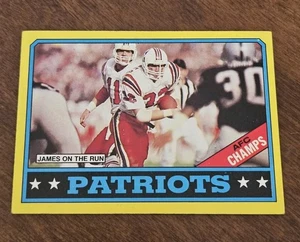 1986 Topps 'James on the run' #29 - NEW ENGLAND PATRIOTS - Picture 1 of 2