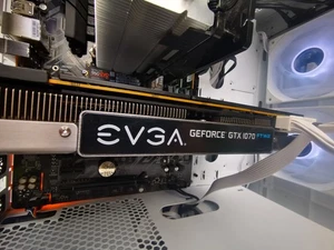 INTEL Gaming PC Bundle (i5 7500 Rtx 2060 ) - Picture 1 of 11