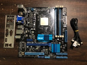 ASUS M5A7BL-M PLUS w/AMD Phenom II X6 1055T, 8GB RAM, 2x SATA Cable & IO Sheild - Afbeelding 1 van 11