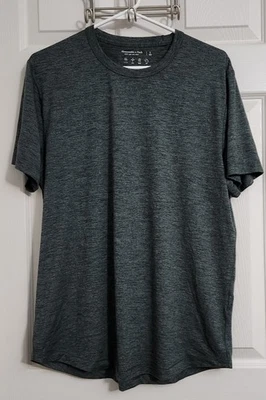 Abercrombie & Fitch Men's Soft A&F Air Knit T-Shirt Short Sleeve Size Large  D57 - Image 1 of 3