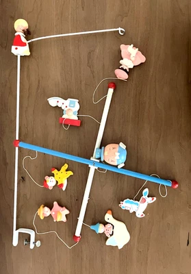 Cuna de bebé vintage rima infantil madera móvil decoración humpty dumpty Mary Lamb + Foto 1 de 4