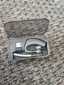 OEM Plantronics Voyage Legend With Charging Case - Photo 1 sur 2