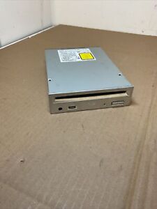 Pioneer DVD-106S Slot-Load DVD-ROM Disc Drive IDE 5.25"