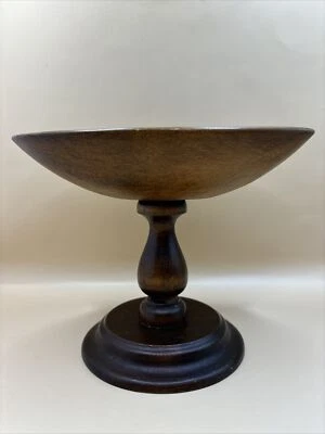 Plato de pedestal de madera ovalado Foto 1 de 4