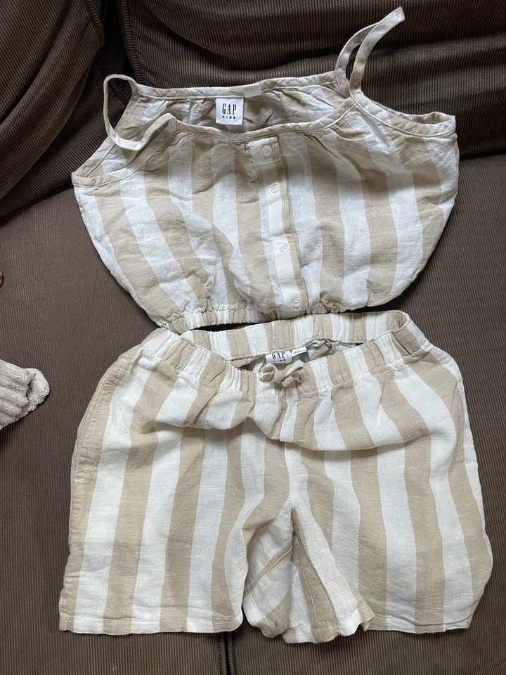 • Juego de rayas beige y blanco mezcla de lino Gap Kids. Talla M. Sin etiquetas nunca usadas Foto 1 de 2