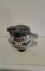 Toyota denso alternator 27060-31280 12v 104211-2200 - Picture 1 of 3