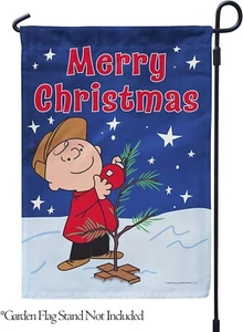 OFFICIAL CHARLIE BROWN WEARING HAT PEANUTS CHRISTMAS BALL TREE GARDEN YARD FLAG - Picture 1 of 2