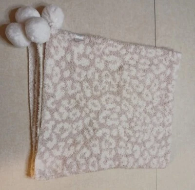 Manta de bebé Mudpie neutra marrón blanco pompones polar acogedora guardería Foto 1 de 4