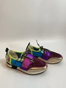Zapatilla deportiva Steve Madden Jantics para niños, multimetálica talla 3,0 dorada púrpura parte superior baja - Imagen 1 de 7
