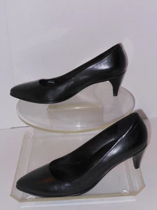 Ecco Danish Design Black Leather Classic Pumps Size 9 Medium - Picture 1 of 6