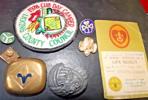 Vintage Lot of 8 Boy Girl & Cub Scouts collectibles Pins Neckerchief Slides + - Picture 1 of 5