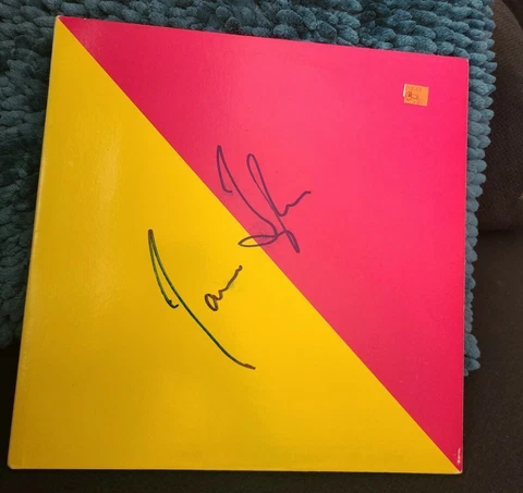 JAMES TAYLOR SIGNED FLAG VINYL LEGEND IS THAT THE WAY YOU LOOK W/COA+PROOF RARE Cover