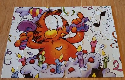 LOTE 3 Puzzles, 2 pisos y uno Garfield, todos 24 piezas Community Helpers, Hucha Foto 1 de 4