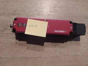 EUCHNER TP4-2131A024L024SM8C2200 INTERRUTTORE DI SICUREZZA [NUOVO] - Foto 1 di 6