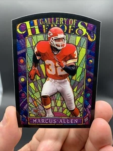 MARCUS ALLEN ~ 1997 TOPPS GALLERY OF HEREOS ~ BUNTGLAS #GH2 - Bild 1 von 4