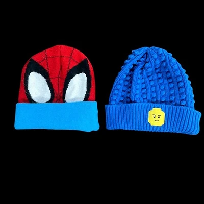 Gorro Spider-Man y LEGO sombrero tejido azul con parche facial amarillo paquete para niños Foto 1 de 4