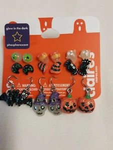 Claire's Halloween Glittery Glow-In-The-Dark (6) Post & (3) Dangle Wire Earrings - Picture 1 of 5