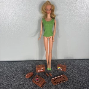 Muñeca Barbie Busy Francie TNT 1971 de colección #3313 traje y accesorios Taiwán - Imagen 1 de 24