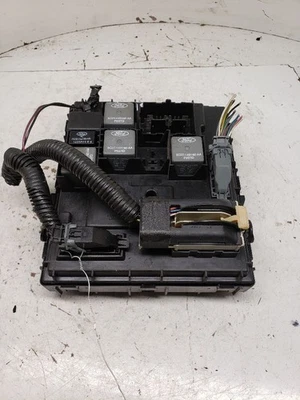 Consola de piso delantero multifunción Chasis ECM compatible 05-07 ESCAPE 1326538 Foto 1 de 4