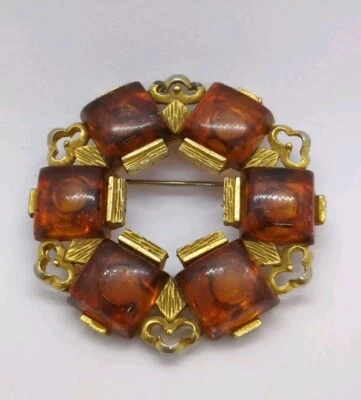 Vintage gold tone & honey amber beads round brooch - Image 1 of 4