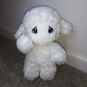Peluche Precious Moment bianco agnello pecora 10" inginocchiato dice preghiera - Foto 1 di 9