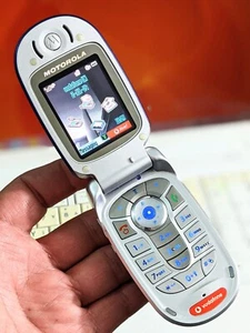 Motorola V550 Classic (Vodafone) Flip Mobile Phone Excellent Working Condition  - Picture 1 of 3