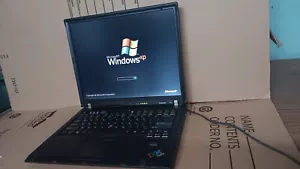 15" Lenovo Thinkpad T60 Laptop Core Duo @ 1.66 GHz Windows XP pro Type 2623 P/R - Picture 1 of 18