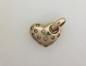 Beautiful 10kt Yellow Gold Diamond Pave Puffed Pendant Diamond weight 0.25 ctw - Picture 1 of 3