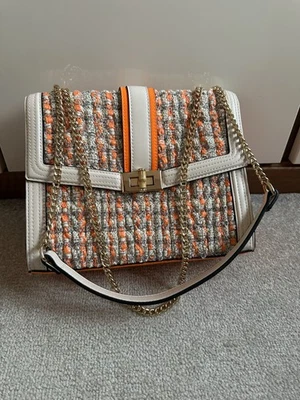 River Island Orange and Cream Print Handbag with a gold chain shoulder strap - Image 1 of 4