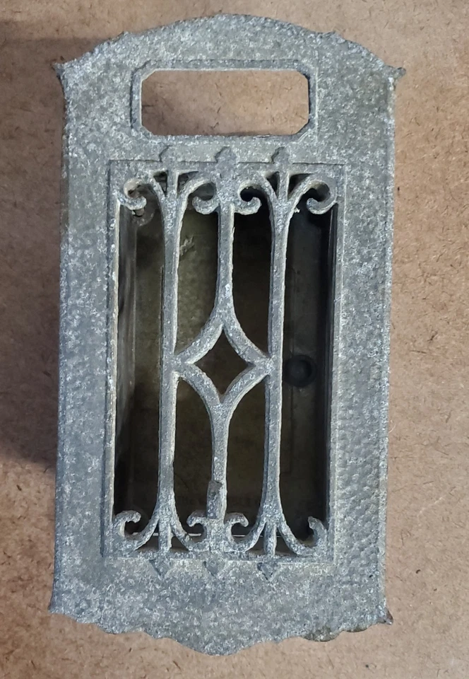 Rare Vintage Brass Art Deco Speak Easy Peep Hole , in great condition - Image 1 of 4