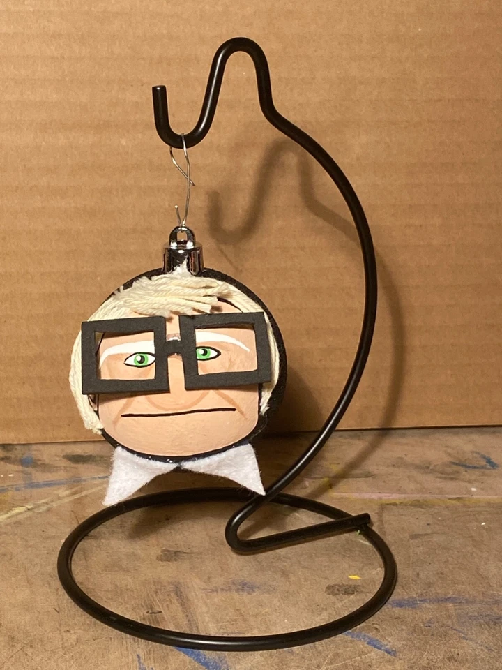 UP pixar 防摔摆件 Carl and Ellie 3D Scratch-Proof 迪士尼定制 — 第 1/2 张图片