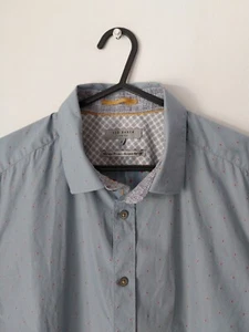 TED BAKER LONDON, ARMPIT TO ARMPIT 21 in,SHORT SLEEVE BUTTON UP SHIRT,GREY +DOTS - Picture 1 of 24