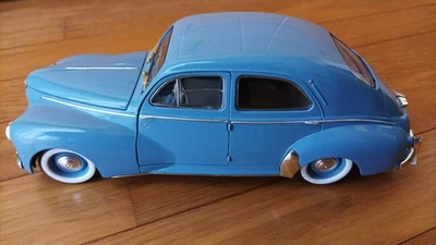 MODELLINO AUTO PEUGEOT 203 1954 - 1:18 - EDICOLA - Immagine 1 di 4