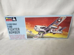 Kit de avión modelo bombardero de combate T-28D con monograma de la USAF 1994 - 1/48 - sellado P36 - Imagen 1 de 5