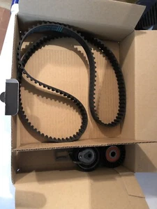 Kit Distribuzione Citroen C3 Berlingo Ford Mazda Focus  Fiat Scudo Peugeot 16Hdi - Foto 1 di 2