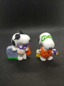 Lot Of 2 Halloween 2 Inch Snoopy Figures - Picture 1 of 6