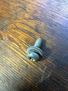 Toyota Tacoma Tundra Tail Gate Striker Lock Bolt Genuine OEM Factory - Bild 1 von 3