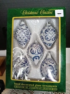 Vintage Set Of 5 Christmas Classic Hand Decorated Retro Christmas Ornaments. New - Picture 1 of 10